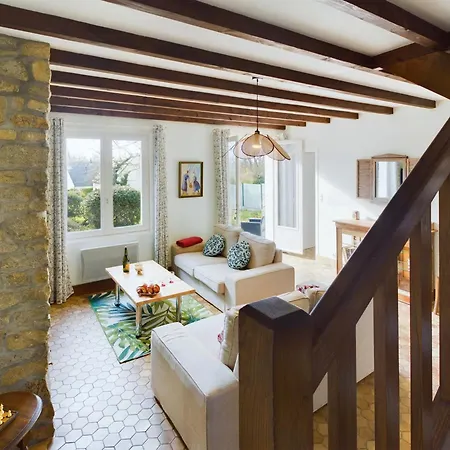 Charmante Maison Avec Jardin Pour 4, بيت للعطل