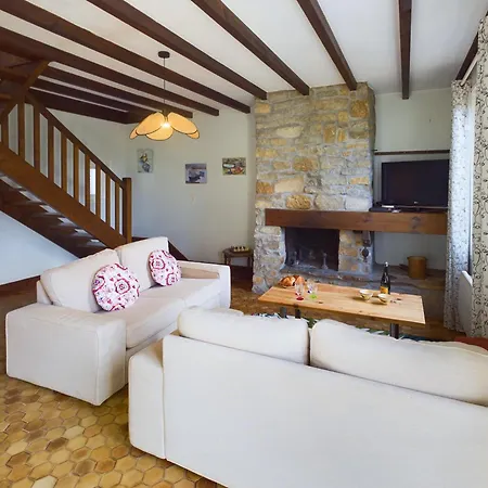Holiday home Charmante Maison Avec Jardin Pour 4,