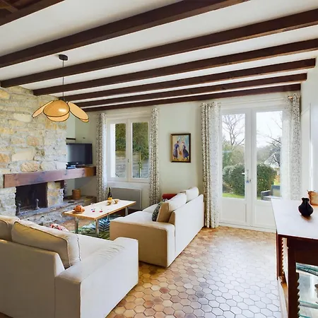 Charmante Maison Avec Jardin Pour 4, *